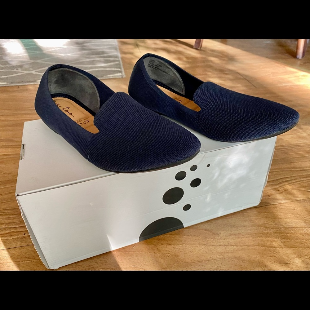 Me Too Navy BREA FLAT sz 9.5M